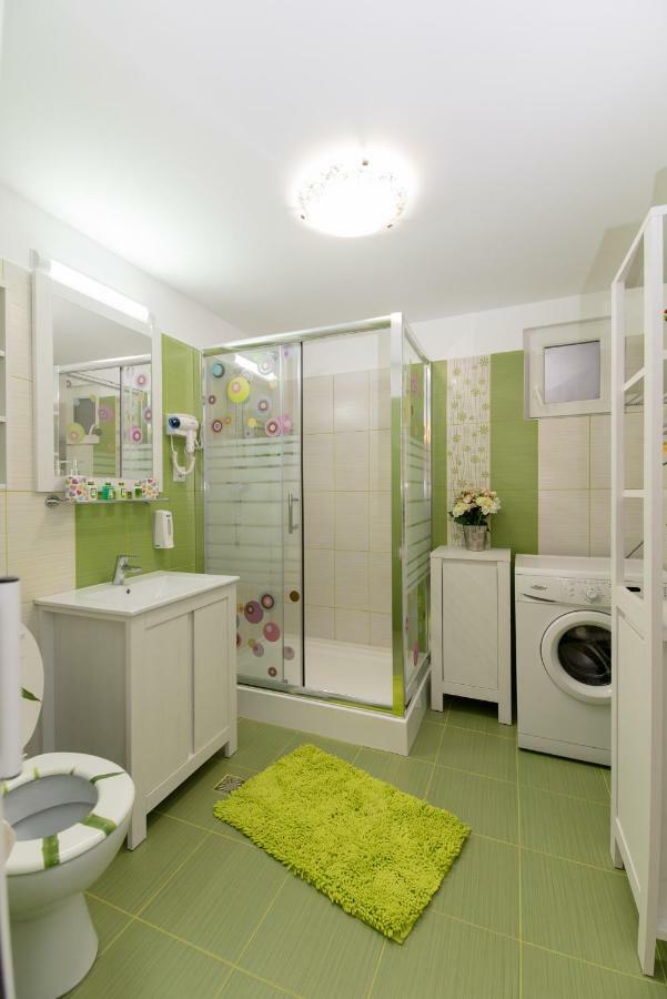 Queen Holiday Apartment Bucureşti Eksteriør bilde